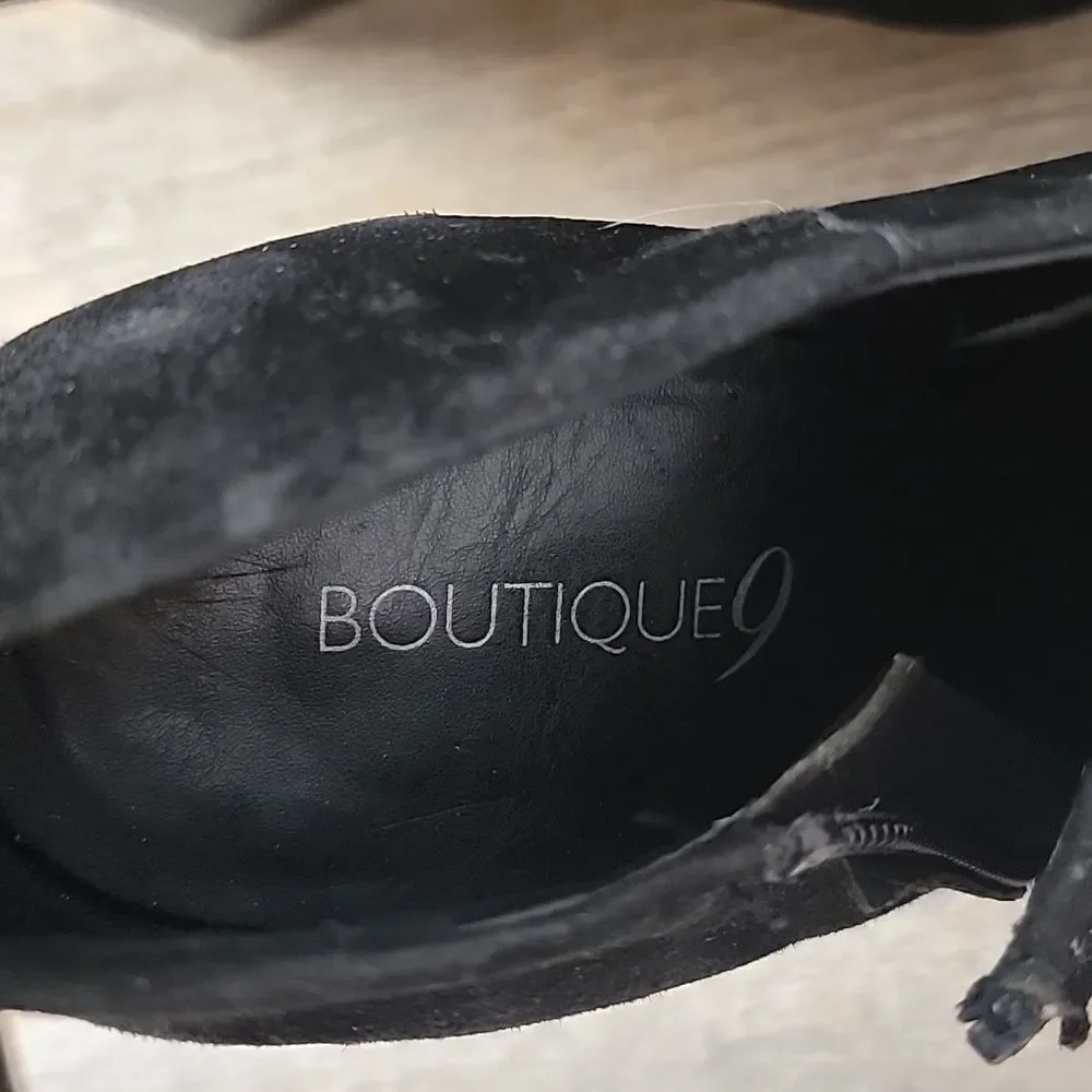 Boutique 9 suede platform heels Size 8.5